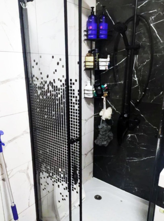 Душевой уголок BAU Stil квадратный с поддоном 90x90х195, прозрачное закаленное стекло с черным рисунком 5 мм, черный матовый профиль