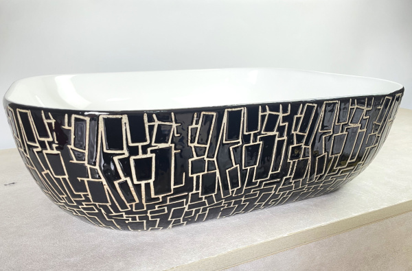 Раковина накладная со смесителем (прямоугольная BAU Stil 50х40, белая/черная с орнаментом + смеситель высокий Hotel Black, черный)